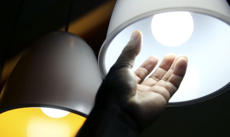 Aumento da conta de luz: o país vai pagar R$ 229 bilhões sem ver a planilha?