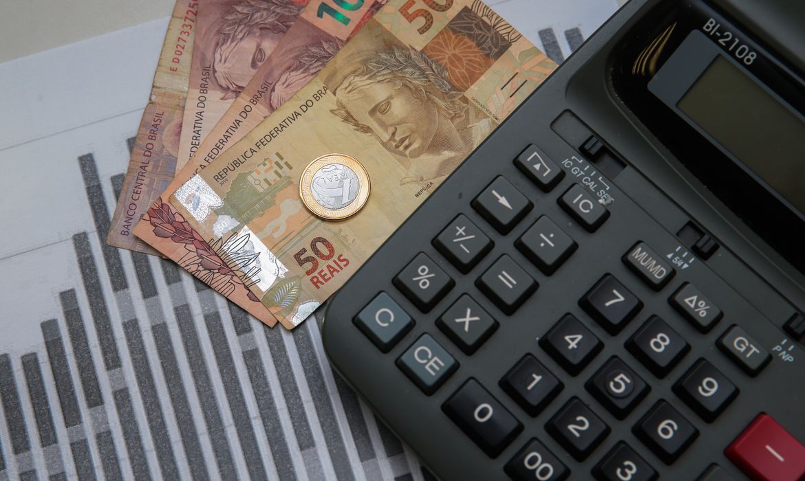 Reforma tributária inicia fase de testes em janeiro de 2026 com IBS, CBS e novas obrigações fiscais para empresas e pessoas físicas