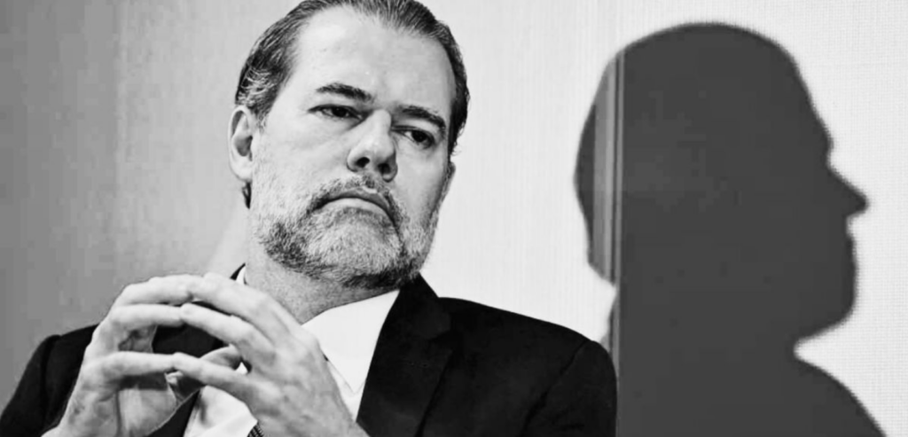 Dias Toffoli mantém acareação para esclarecer acusação da PF contra Master