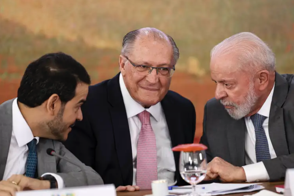 AGU negou blindados ao RJ para combater o tráfico