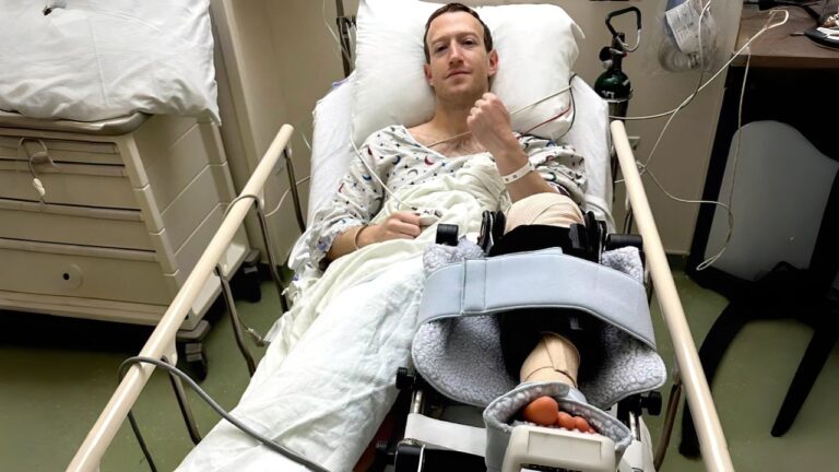 Zuckerberg quando teve o ligamento do joelho rompido lutando MMA