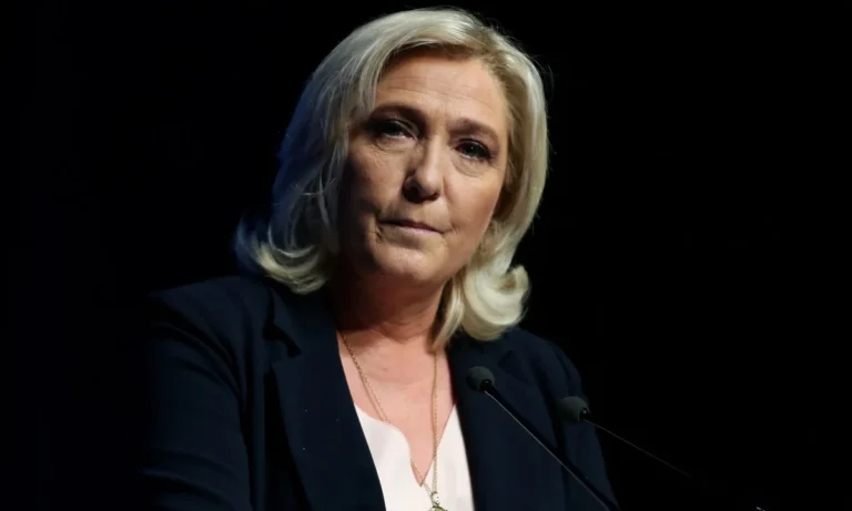 Marine Le Pen é condenada por esquema de corrupção e declarada inelegível na França