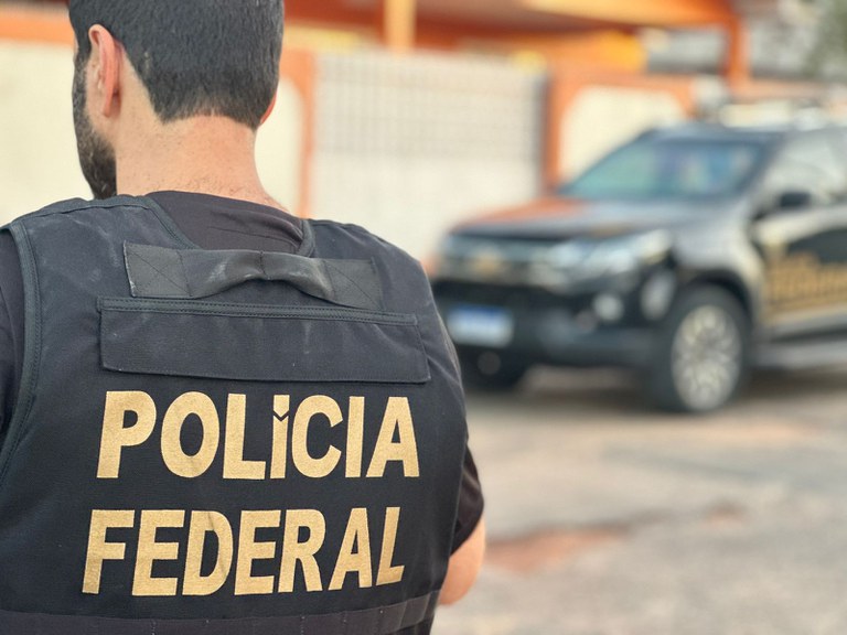 PF faz operação contra grupo que enviou 2 mil fuzis de Miami para o Comando Vermelho