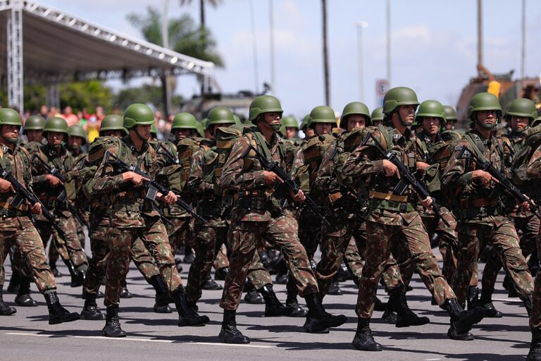 “Trama golpista”: Exército prende militares condenados por ordem do STF