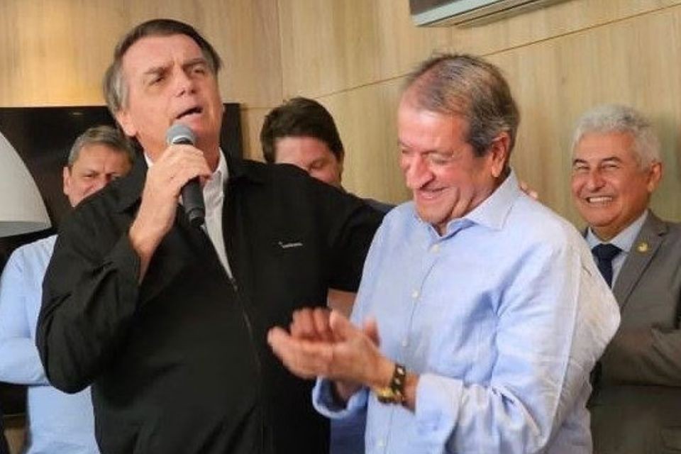 Alexandre de Moraes autoriza Valdemar Costa Neto, Ciro Nogueira e outros aliados a visitar Jair Bolsonaro, em prisão domiciliar desde agosto