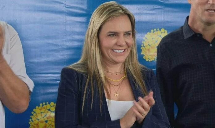 Celina Leão lidera pesquisas ao governo do DF