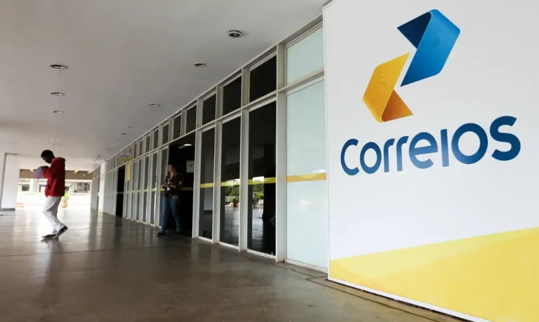 TCU vê risco fiscal e cobra mudanças em socorro bilionário aos Correios