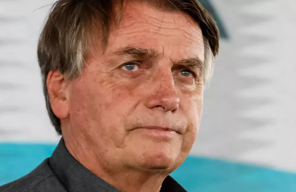 Moraes mantém acesso irrestrito de médicos a Bolsonaro
