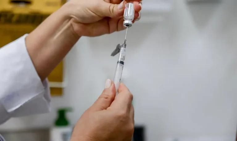 Governo Lula incinerou R$ 108,4 mi em vacinas e medicamentos em 2025