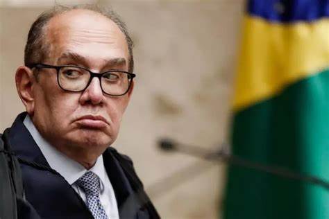 Advogado de Trump critica apoio de Gilmar