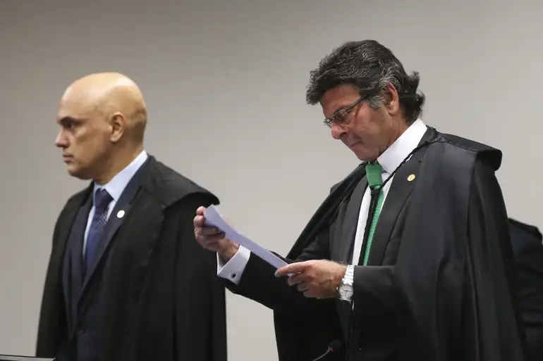 STF retoma julgamento de Bolsonaro com voto de Luiz Fux