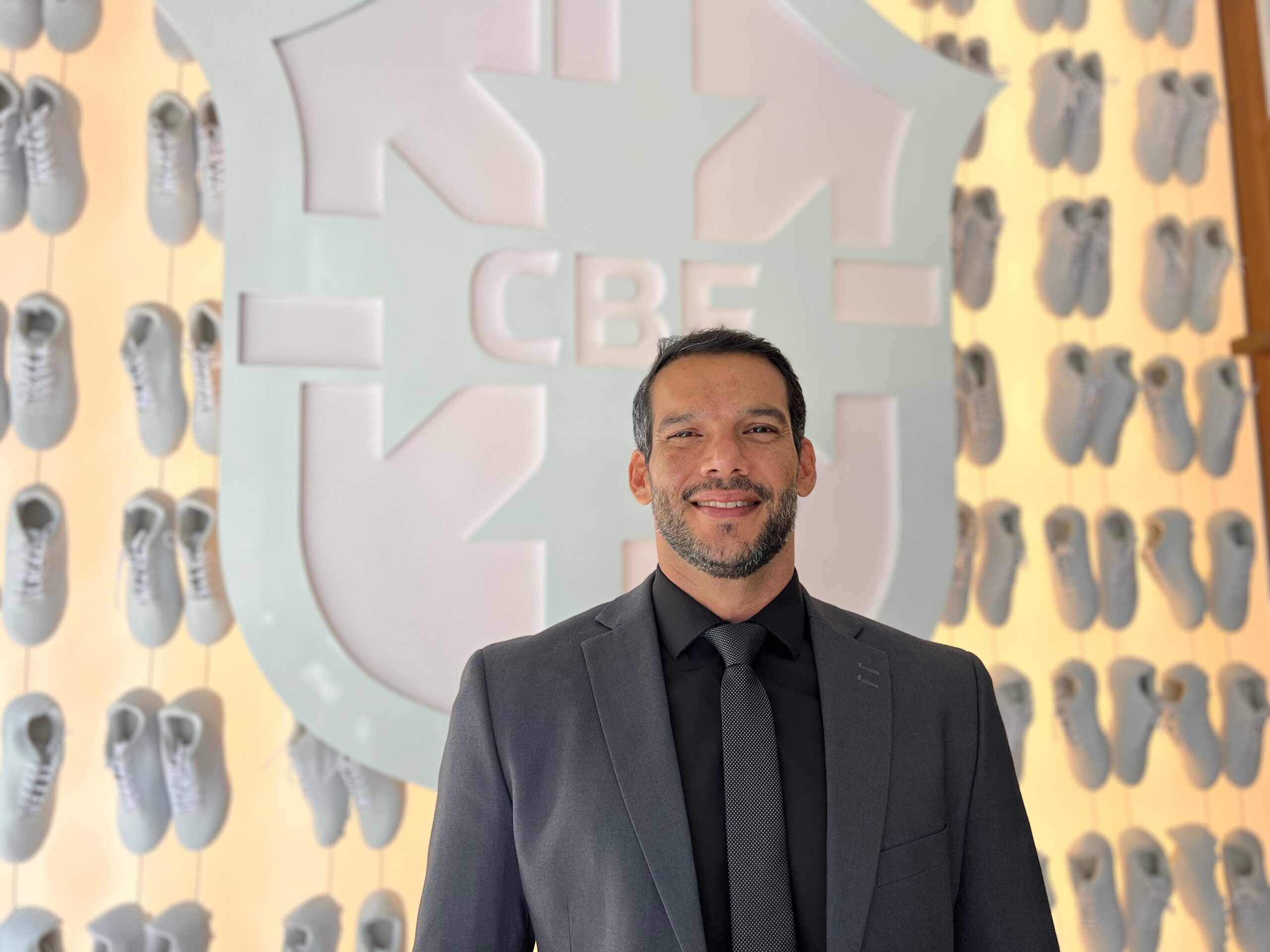 Samir Xaud, presidente da CBF é alvo de operação por compra de votos