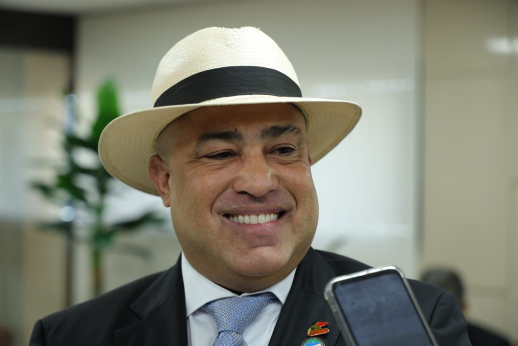 Carlos Roberto Ferreira Lopes, presidente da Conafer, será ouvido pela CPMI do INSS