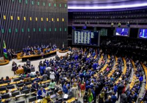 Com a decisão de hoje, número de cadeiras sobe a partir de 2030.