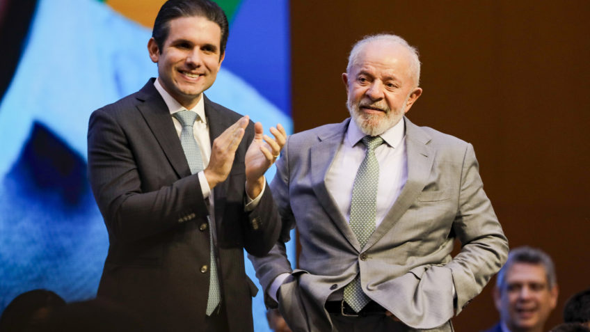 Lula almoça com Motta após abertura da CPMI do INSS