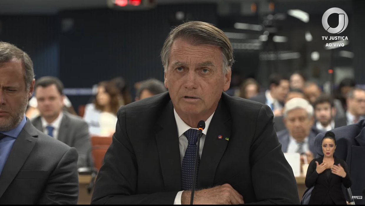 PF investiga Bolsonaro por divulgar fake news contra Lula