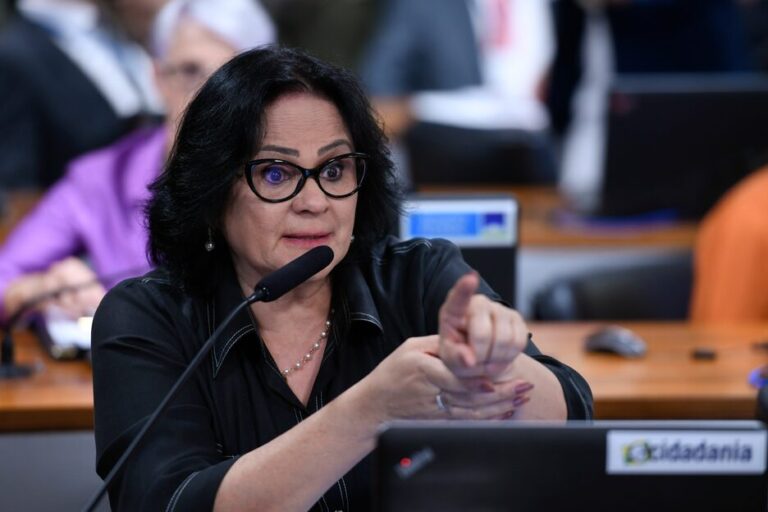 Damares quer expor na CAE nomes ligados a investigado do caso Master