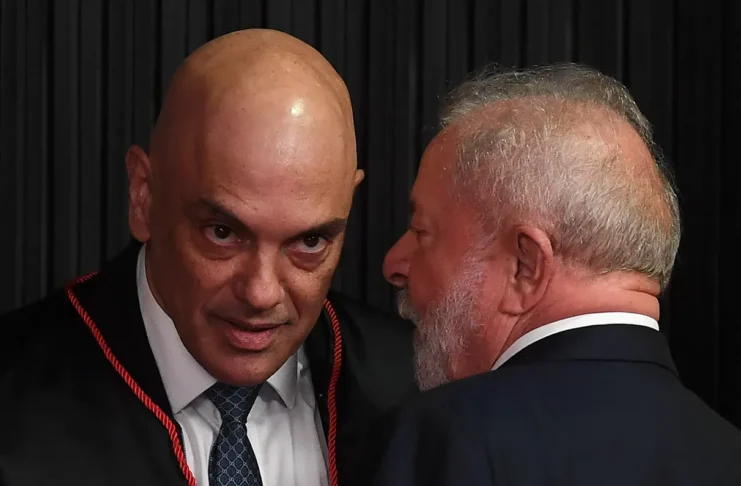 Moraes quer saber quem do governo Lula vazou dados de Viviane