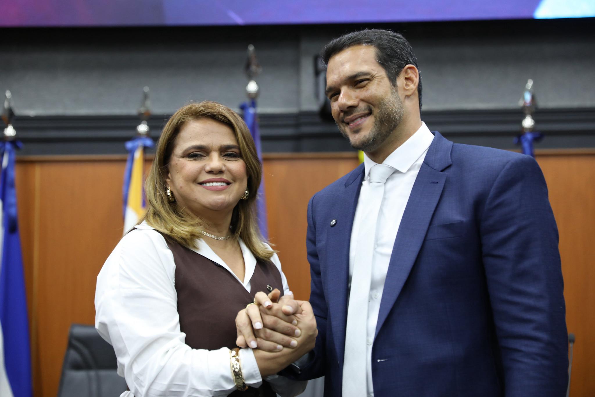 Samir Xaud e Helena da Asatur são alvos de operação da PF