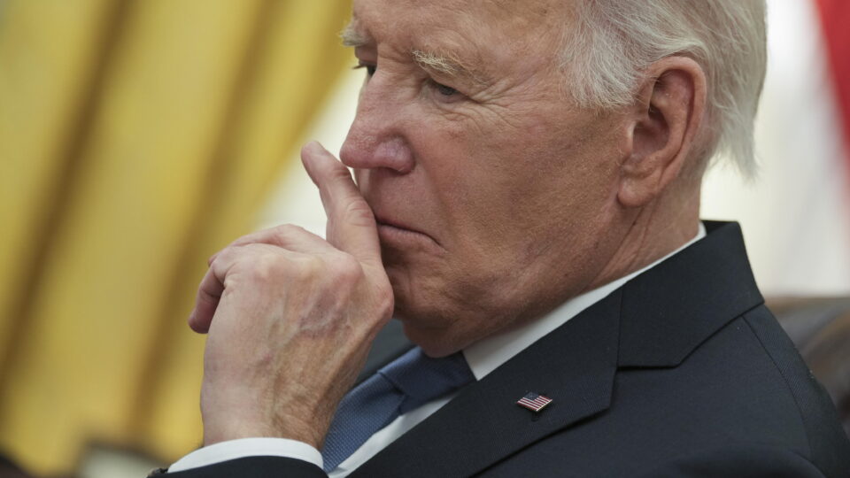 Joe Biden interferiu no Brasil, diz Mike Benz
