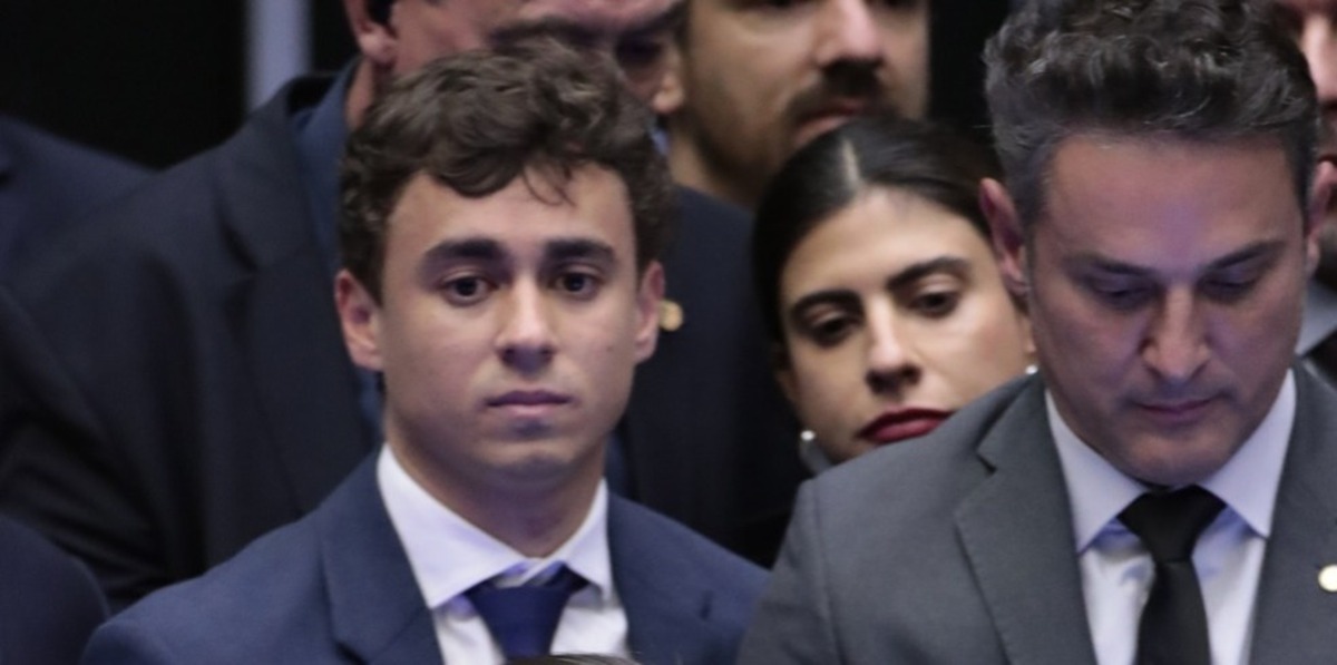 Nikolas Ferreira acusa Camila Jara de agressão física