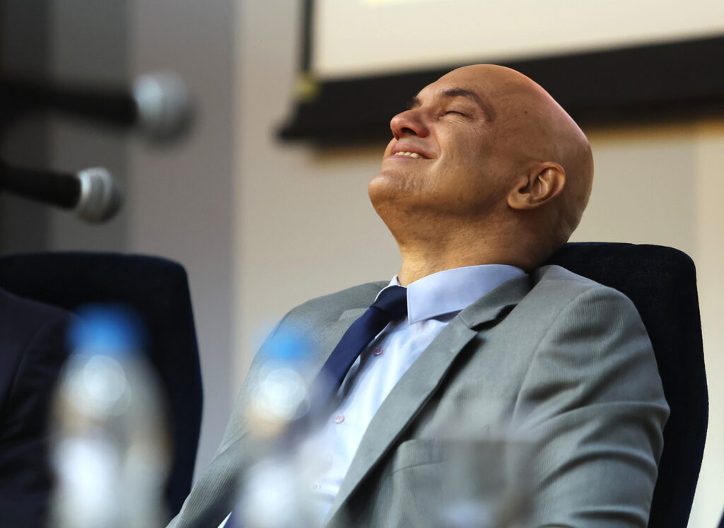 Moraes revisa e veta nomes indicados por Cláudio Castro em reunião sobre operação no Rio; encontro discute ações contra o Comando Vermelho.