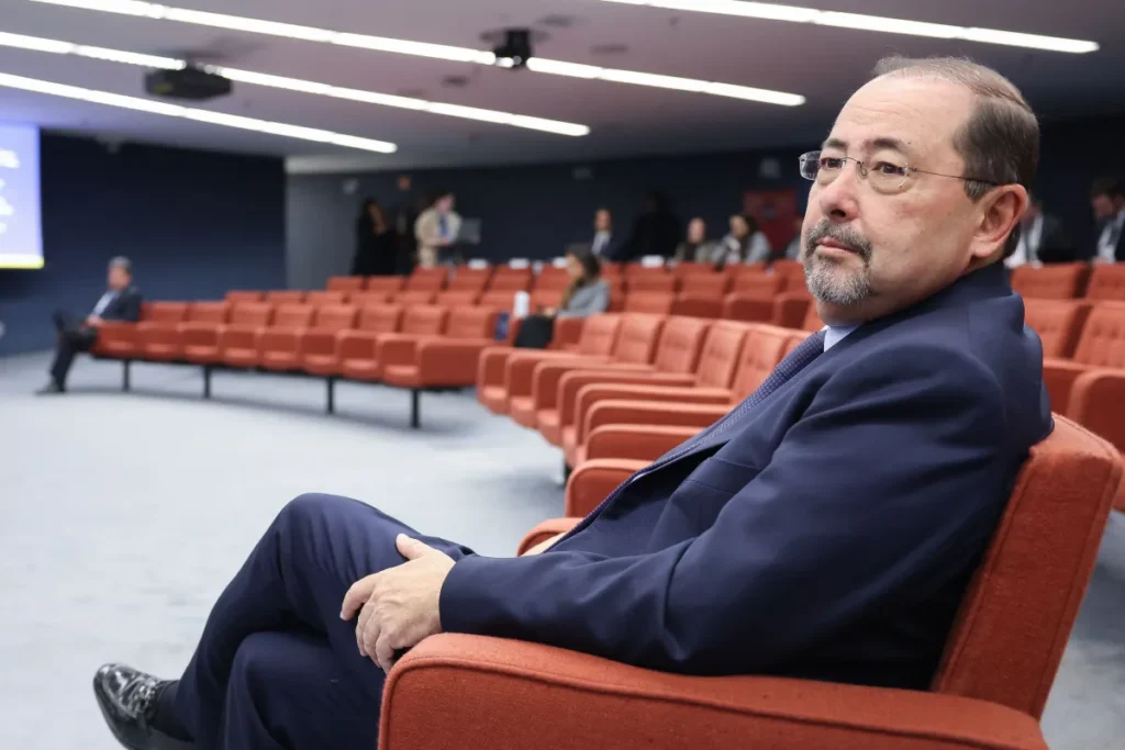 Defesa de Bolsonaro diz no STF que ex-presidente foi “dragado” para fatos investigados e não atentou contra o Estado Democrático de Direito