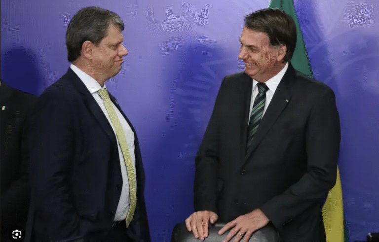 Jair Bolsonaro e Tarcísio de Freitas