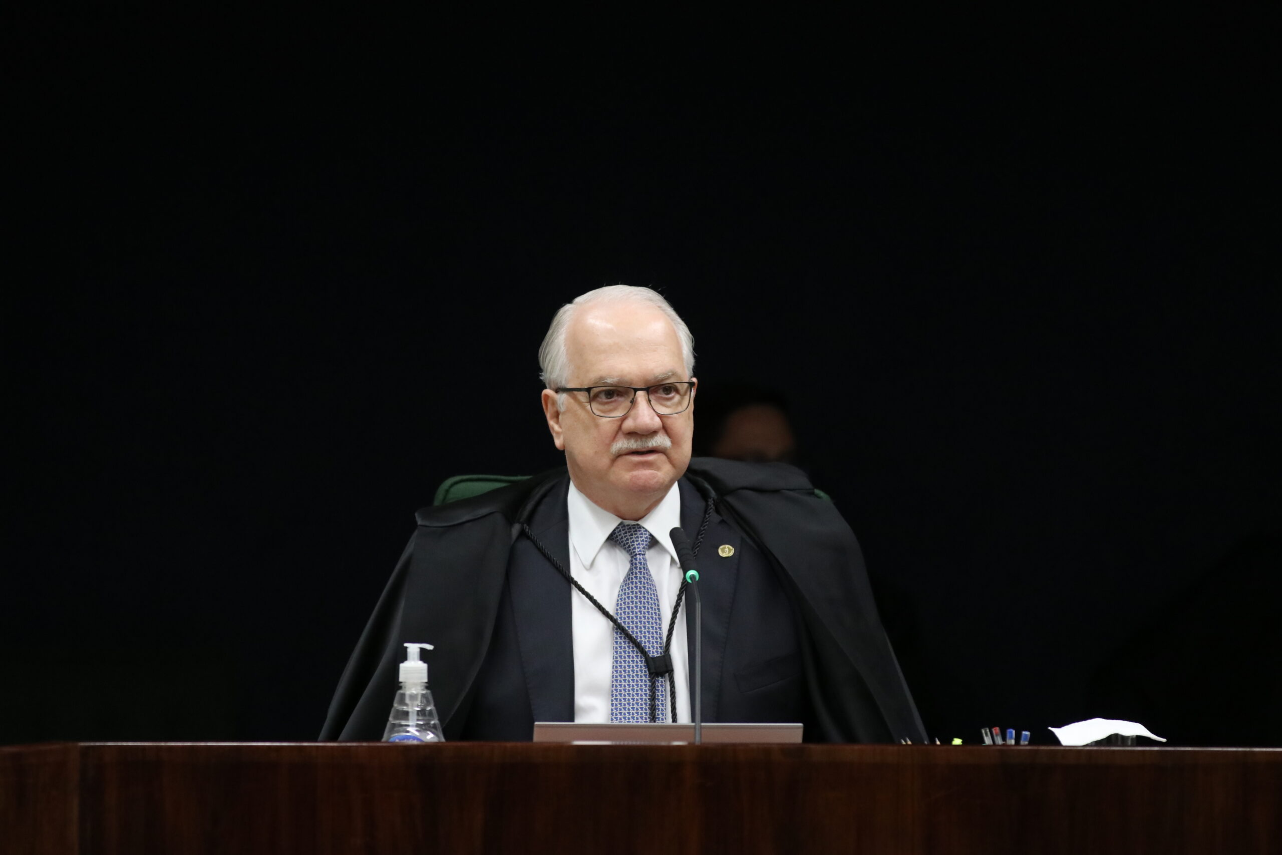 De Leonel Brizola a Edson Fachin; como o crime tomou conta das favelas