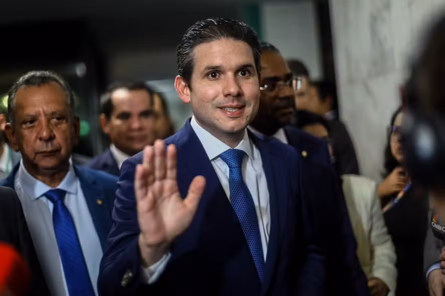 Hugo Motta vai levar oito projetos de lei à votação de urgência no plenário, priorizando ações de segurança pública