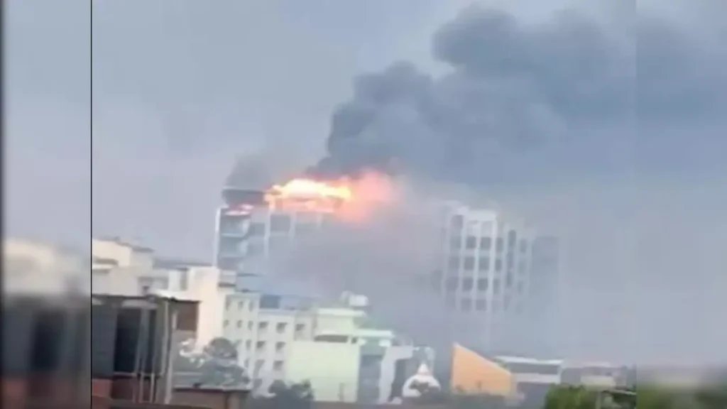 Prédio sede da maior TV do Nepal é incendiado durante protestos