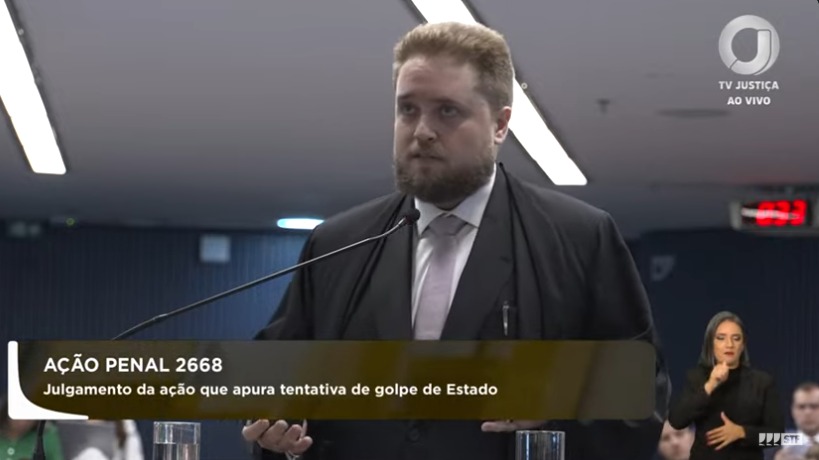 Defesa de Augusto Heleno afirma no STF que general se afastou de Jair Bolsonaro após aproximação com o Centrão durante o mandato