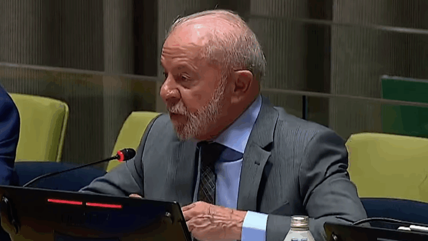Lula afirma que ainda não escolheu substituto de Barroso no STF e diz buscar “um nome gabaritado”, em meio a críticas sobre influência do governo no Judiciário.