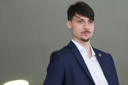 Jair Renan pede “prisão humanitária” para Bolsonaro