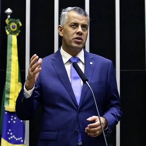 A declaração de Lula, feita durante um evento internacional na Indonésia, segue repercutindo em Brasília.