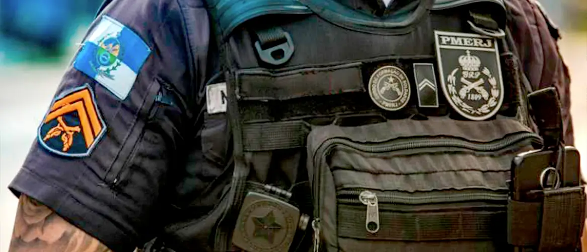 Após a megaoperação que desarticulou bases do Comando Vermelho nos complexos do Alemão e da Penha, a Polícia Militar do Rio de Janeiro (PMERJ) mantém estado de alerta em todo o território fluminense.