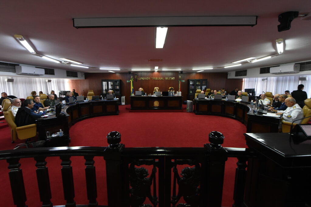 STM recebeu ofício do STF e vai analisar a possível cassação de patentes de generais condenados após representação do Ministério Público Militar