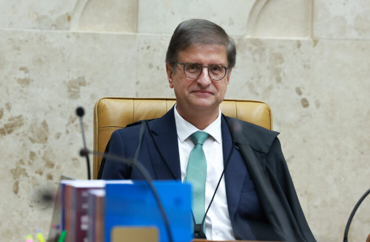O procurador-geral da República, Paulo Gonet, afirmou nesta quarta (12), que a PGR (Procuradoria-Geral da República) não tem “bandeiras partidárias” e que o órgão não oferece “denúncias precipitadas”.