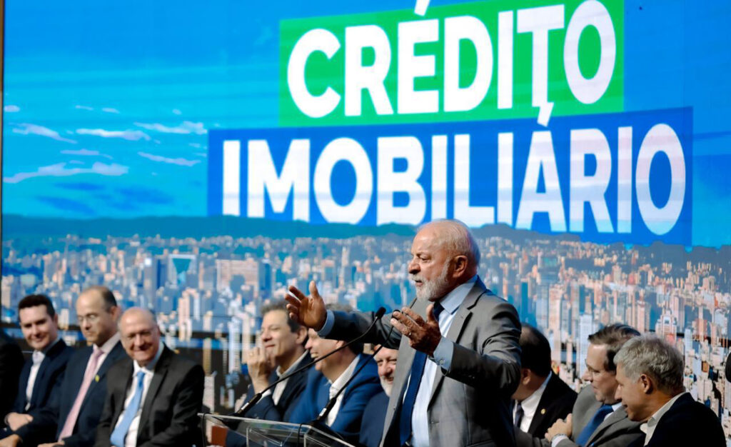 No evento, voltado para o lançamento de um novo modelo de crédito imobiliário para a classe média, Lula lamentou a derrota no Congresso Nacional