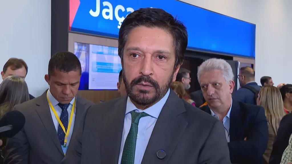 Ricardo Nunes afirma apoio à candidatura de Flávio Bolsonaro em 2026 e destaca articulação política como fator decisivo na disputa presidencial