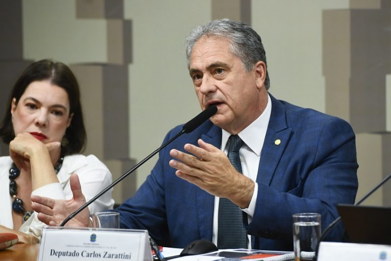 Carlos Zarattini é o relator na comissão mista.
