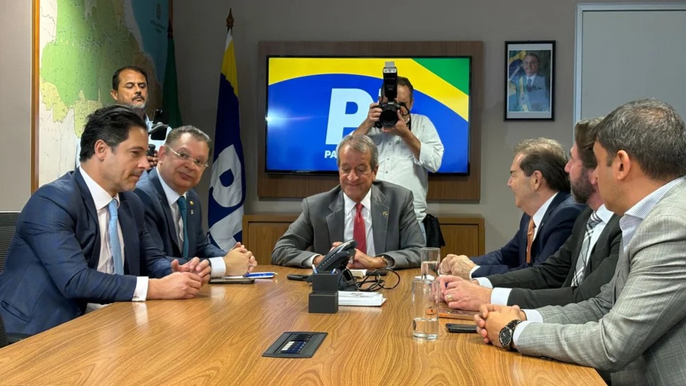 Anistia segue sem data para votação na Câmara, acumulando adiamentos e enfrentando resistência de partidos e do Senado
