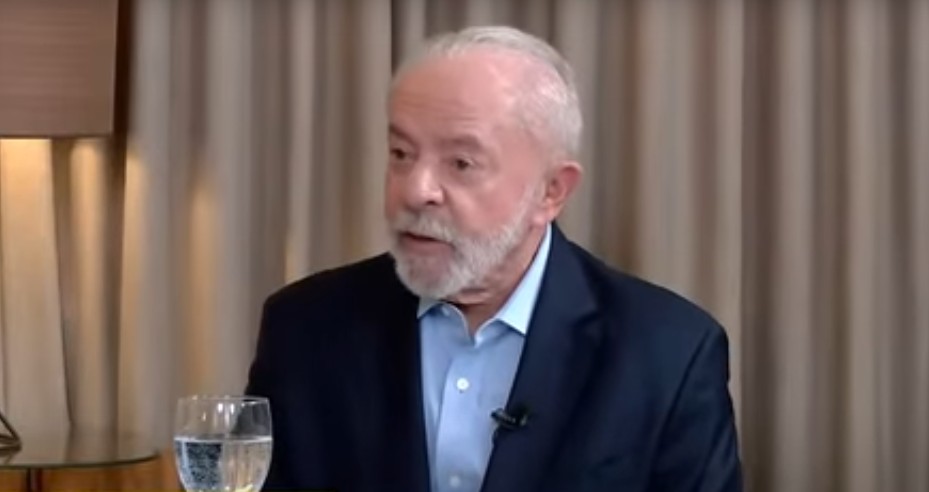 O presidente Lula chama decisão de União Brasil e PP de "equívoco" e afirma que apoio político será voluntário em 2026