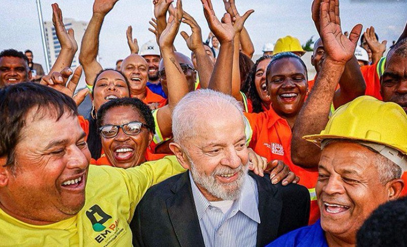 Após vitória no IR, governo testa apoio do Congresso para tarifa zero e jornada de 36h; custo e financiamento dividem prefeitos, setor privado e União.