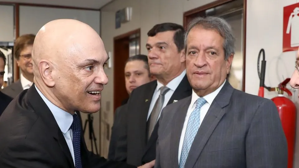 Moraes vai prender Valdemar e extinguir o PL