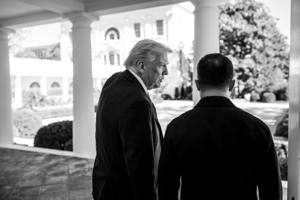 O pedido foi feito durante almoço de trabalho com o presidente norte-americano Donald Trump (Republicano) na Casa Branca.