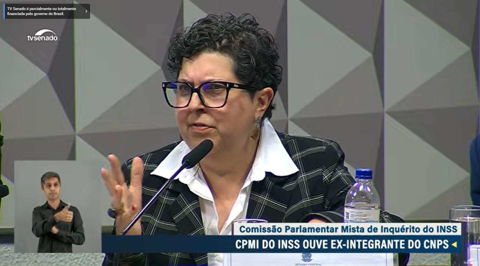 Em depoimento à CPMI do INSS, coordenadora do Sindnapi foi questionada por Gaspar sobre arrecadação de R$ 600 milhões e envolvimento