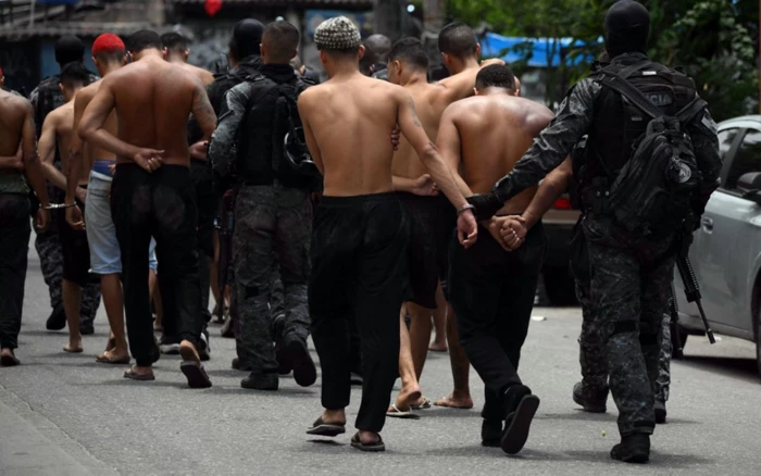 Megaoperação no Rio de Janeiro prende bandidos do Comando Vermelho Foto: Mauro Pimentel/AFP/O Tempo 