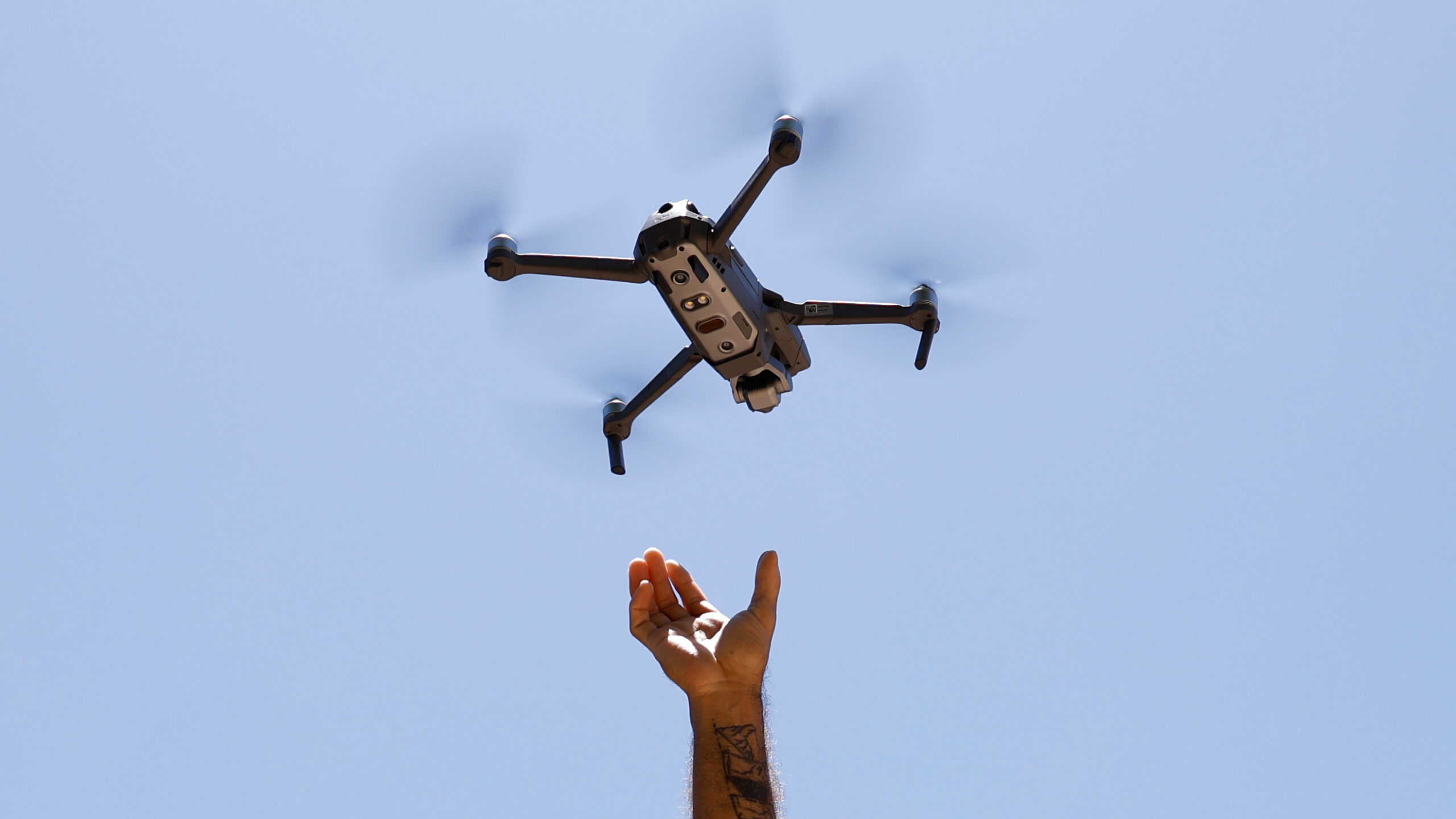 Drone quadricóptero similar ao usado como arma no Rio de Janeiro. Foto: Fernando Frazão/Agência Brasil