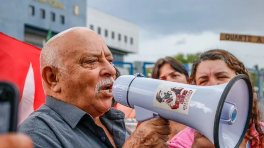 O senador detalhou suspeitas envolvendo o sindicato Sindinap, do qual o irmão do presidente Lula é vice-presidente.